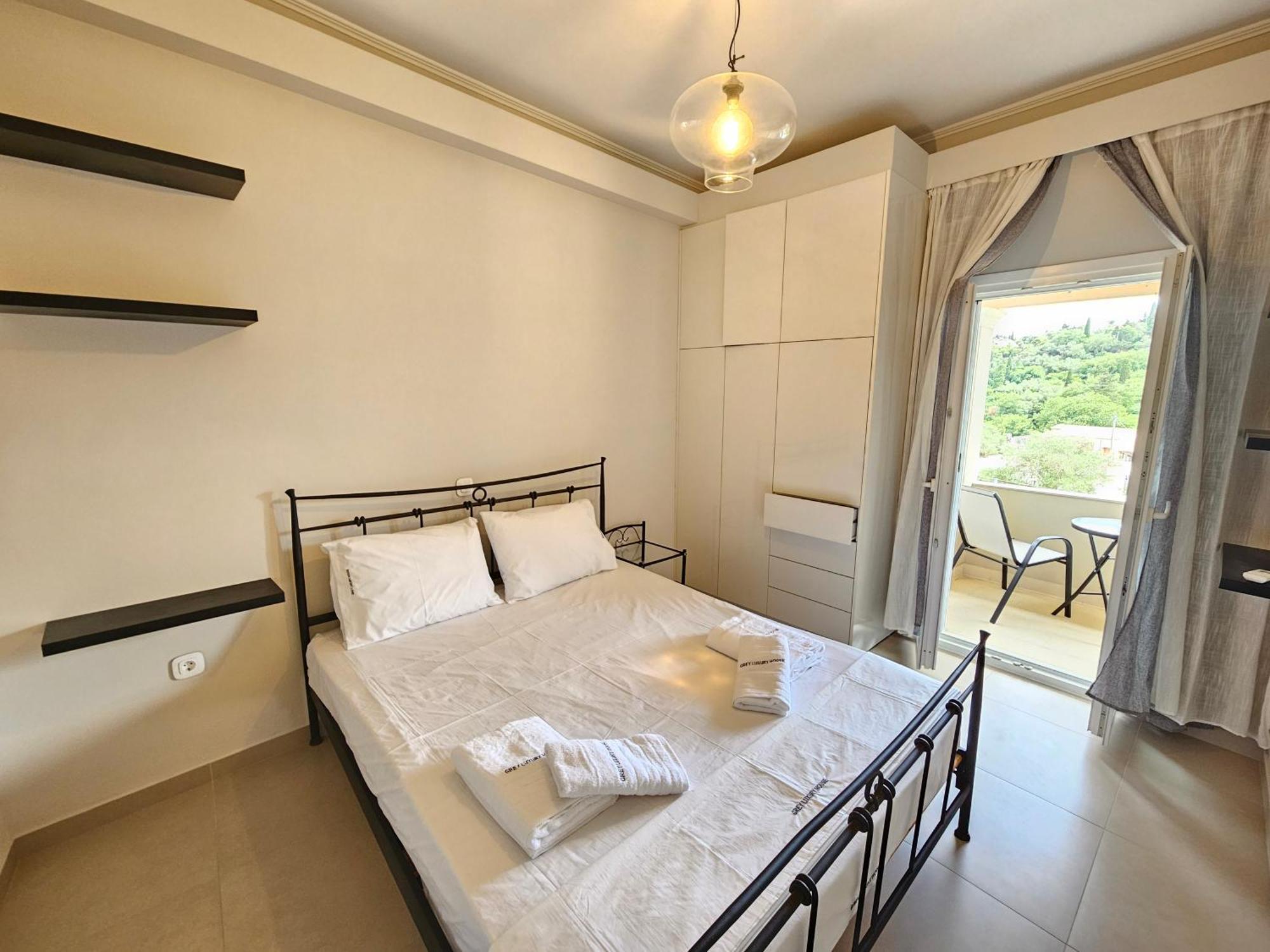 Grey Luxury House Apartament *