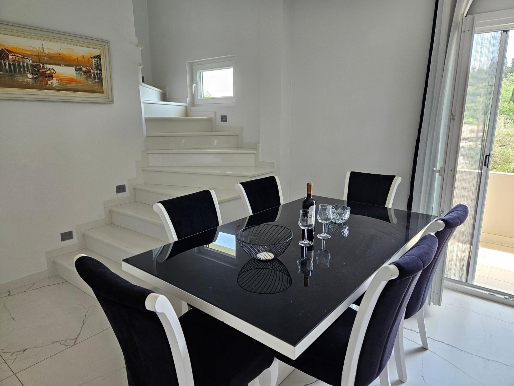 Grey Luxury House Apartament